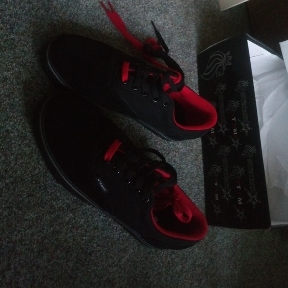 Unworn nib stedmz mens skate shoes - Picture 2 of 3